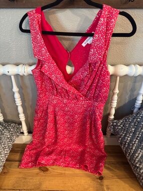 BCBG Hot Pink White Speckled Sleeveless Wrap Top